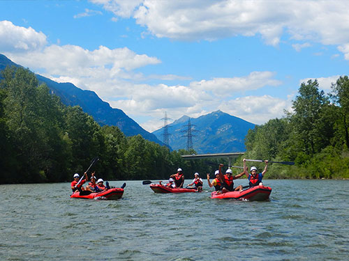 Gita in gruppo in canoa